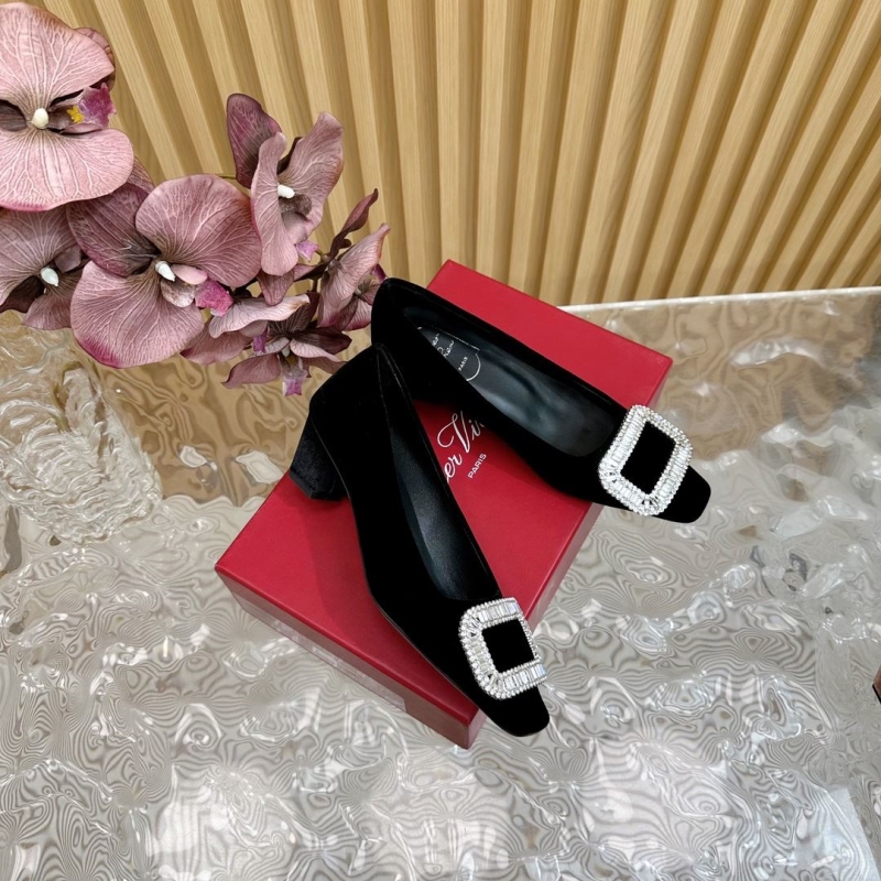 roger u1u1er flat shoes
